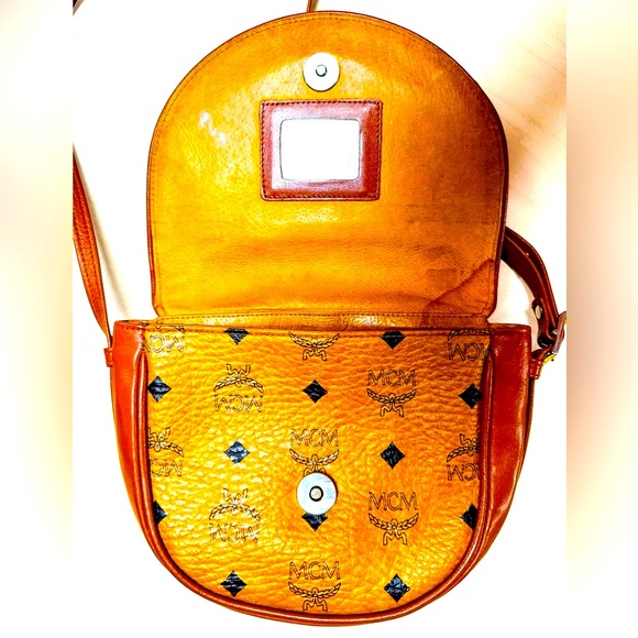 WOW POSHMARK - Authentic MCM Crossbody Festival Bag = FESTIVAL & CONCERT READY! - Picture 3 of 13